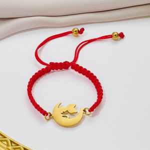 Браслет плетеная нить с золотистым месяцем и звездой CJQ92944