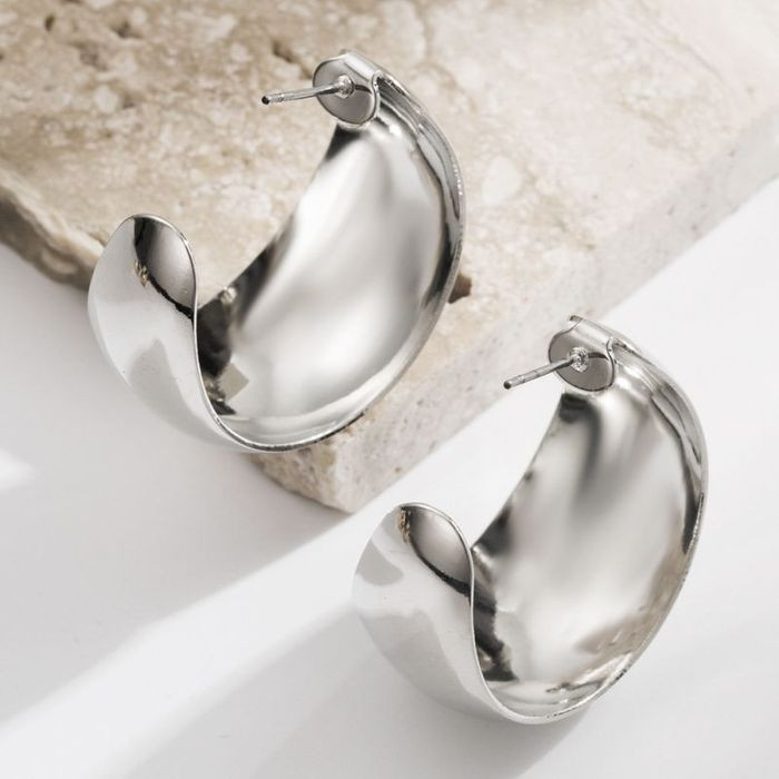 Массивные дутые серьги-конго в золоте CJM32088