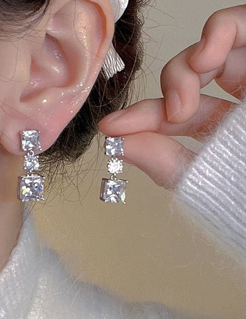 Ювелирные серьги L82052