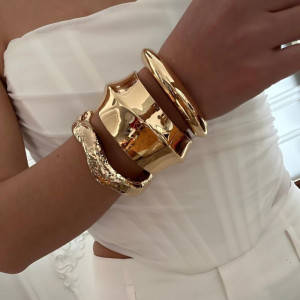 Жесткий браслет CJN89824 Жесткий браслет CJN89824