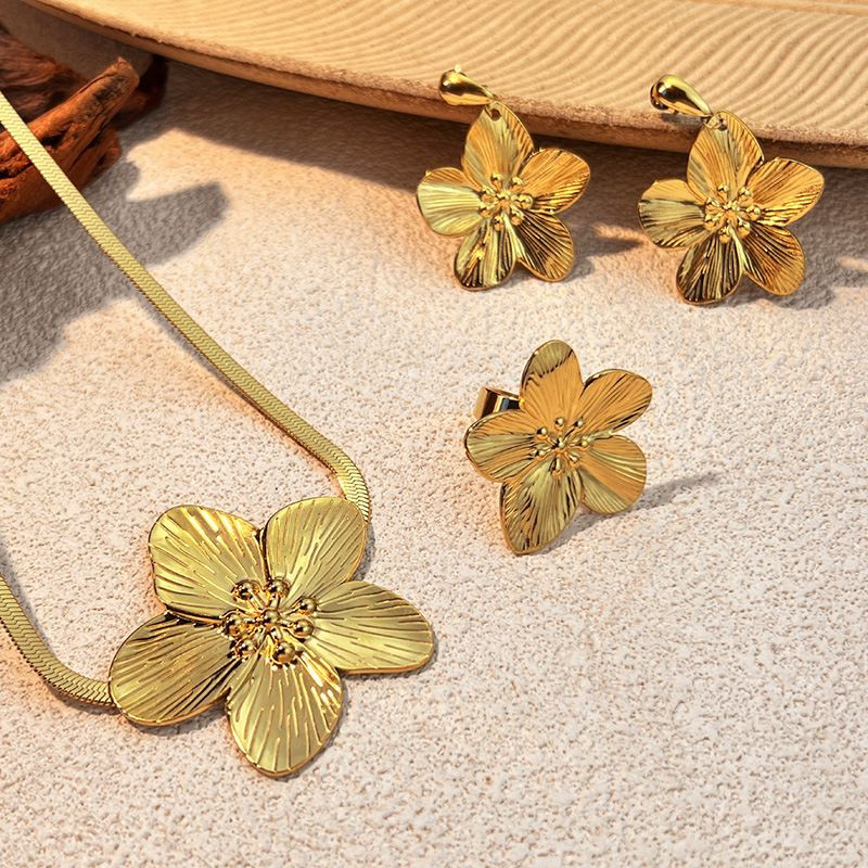 Колье из стали CJM18941