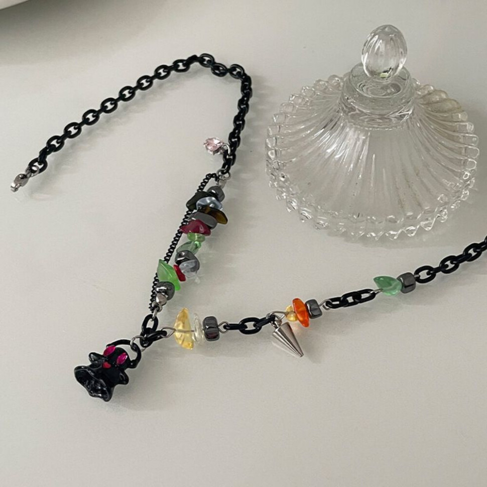 Текстильный чокер с бусинами и кулоном-привидением CJH67707