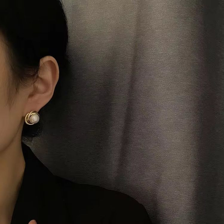 Серьги медь с напылением золотом J10661CJJ Серьги медь с напылением золотом J10661CJJ