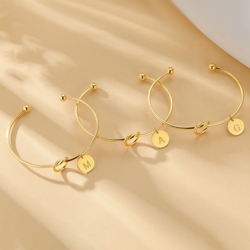 Браслет-цепочка с круглым медальоном и кольцом CJT17498 Браслет-цепочка с круглым медальоном и кольцом CJT17498