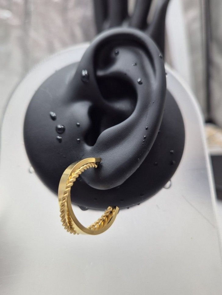 Золотистые серьги-кольца конго с широким профилем J11182CJJ