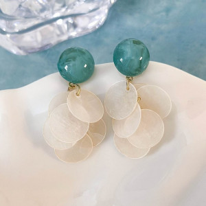 Висячие серьги с перламутровыми дисками и аквамариновыми вставками CJD81340