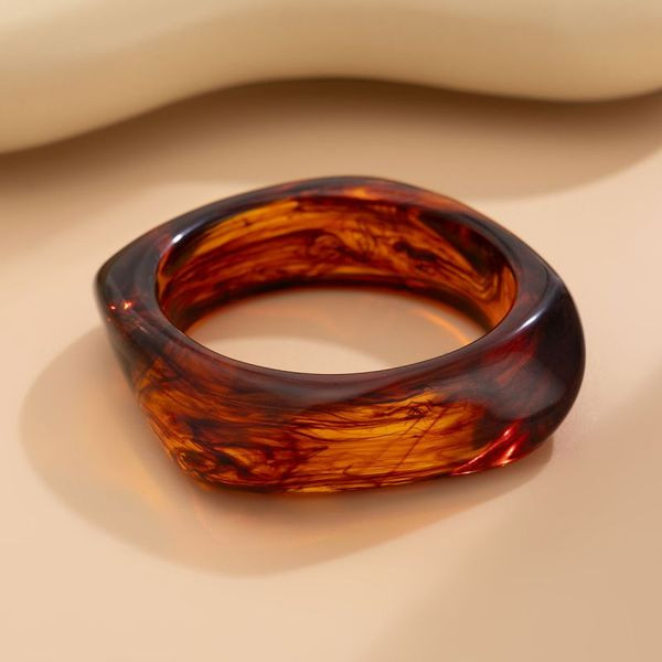 Жесткий браслет CJL65526