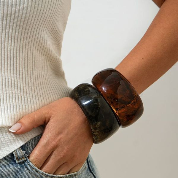 Жесткий браслет CJL65526