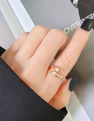 Двойное кольцо со звездами в кристаллах Z34225