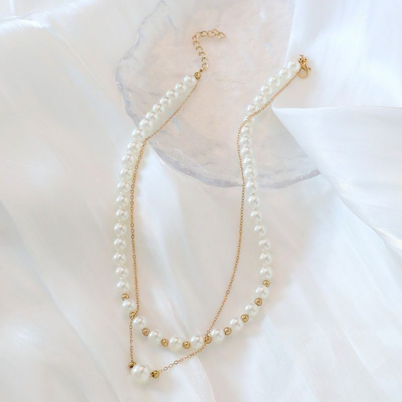 Двойное жемчужное колье с золотистой цепочкой CJG30837