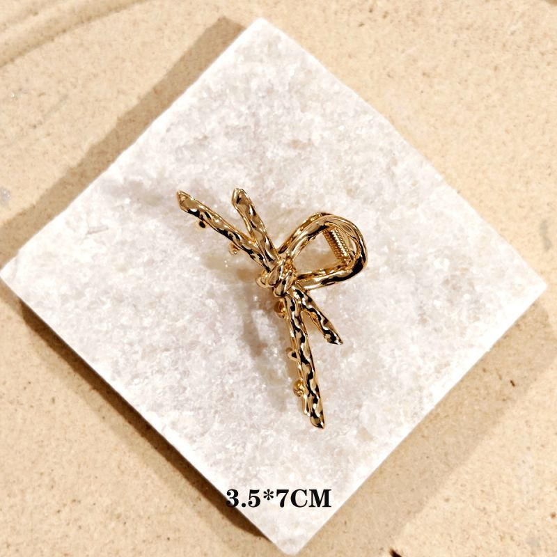 Краб с бабочкой из металла серебряный №1 CJU48132