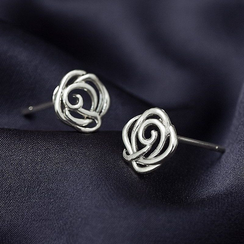 Серьги-гвоздики роза медь напыление платиной 1J12411CJJ Серьги-гвоздики роза медь напыление платиной 1J12411CJJ