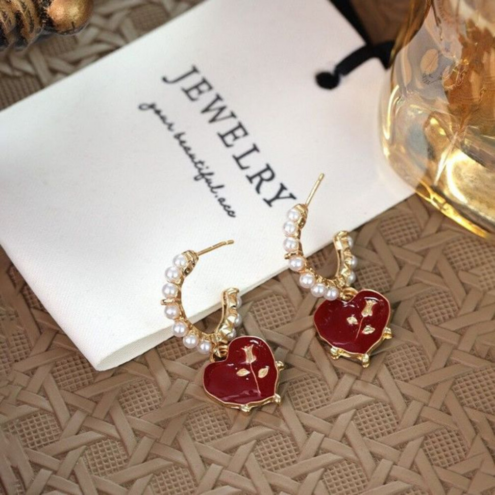 Серьги-полукольца с жемчугом и сердцем CJH50959 Серьги-полукольца с жемчугом и сердцем CJH50959