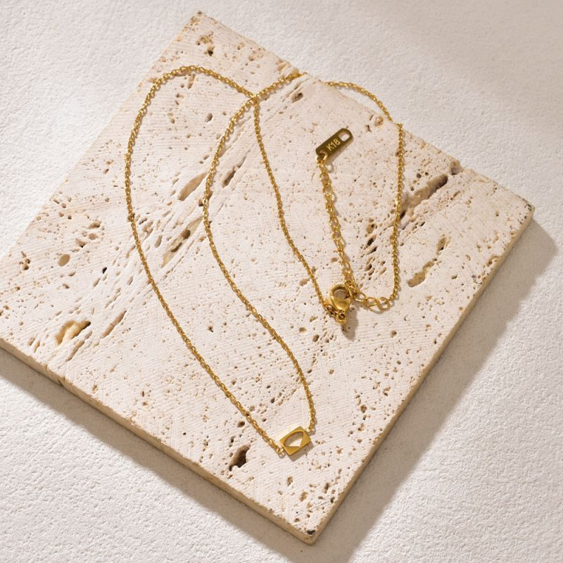 Колье из стали CJP95512