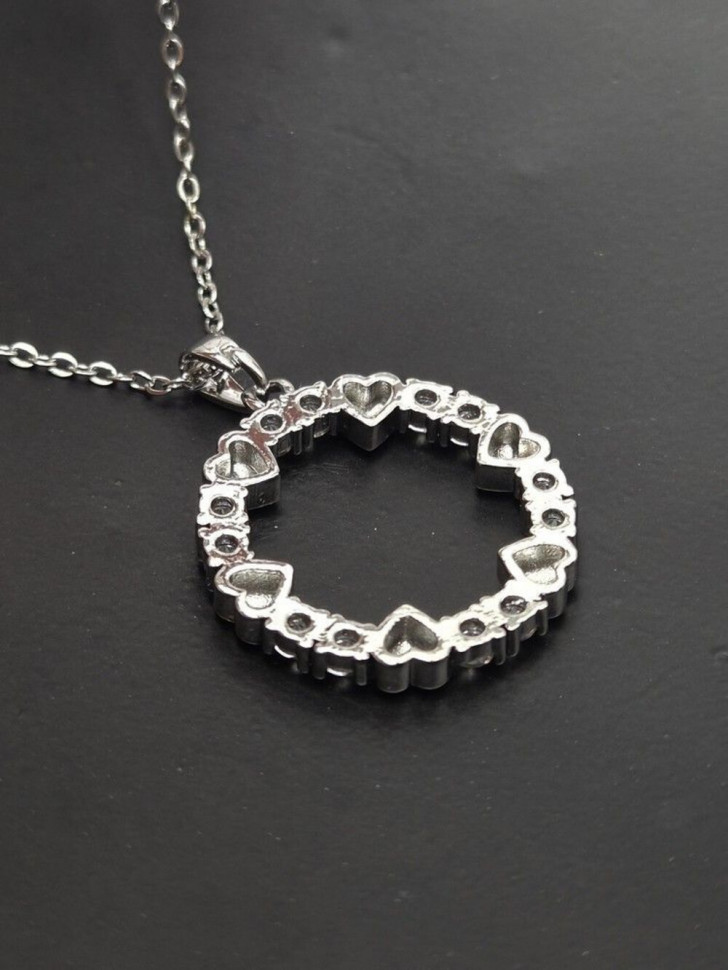 Колье с круглым венком из сердец и фианитов J10845CJJ