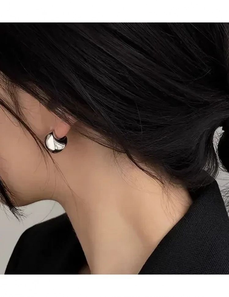 Серебристые серьги пусеты из латуни с напылением платины в форме шариков 1J10054CJJ