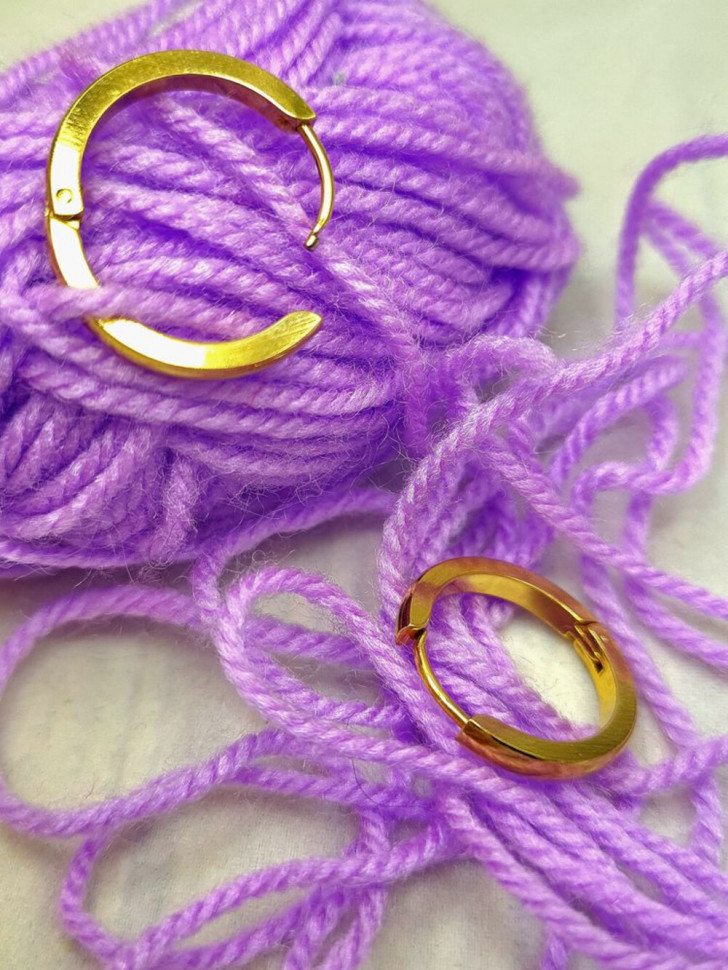 Стальные серьги-конго с напылением золотом большое кольцо J10271CJJ