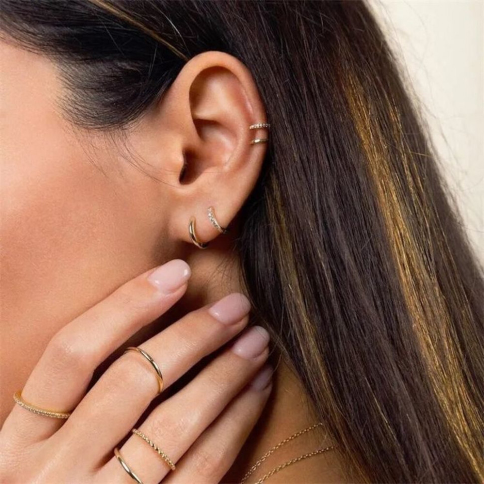 Базовые серьги-кольца конго с тонким профилем J10272CJJ Базовые серьги-кольца конго с тонким профилем J10272CJJ