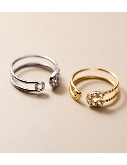 Кольцо в форме булавки с фианитами L82120 Кольцо в форме булавки с фианитами L82120