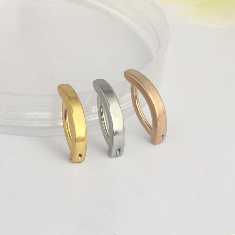 Пирсинг в пупок M86742 Пирсинг в пупок M86742