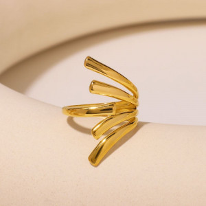 Разомкнутое кольцо с декоративным элементом из четырех линий CJM30189