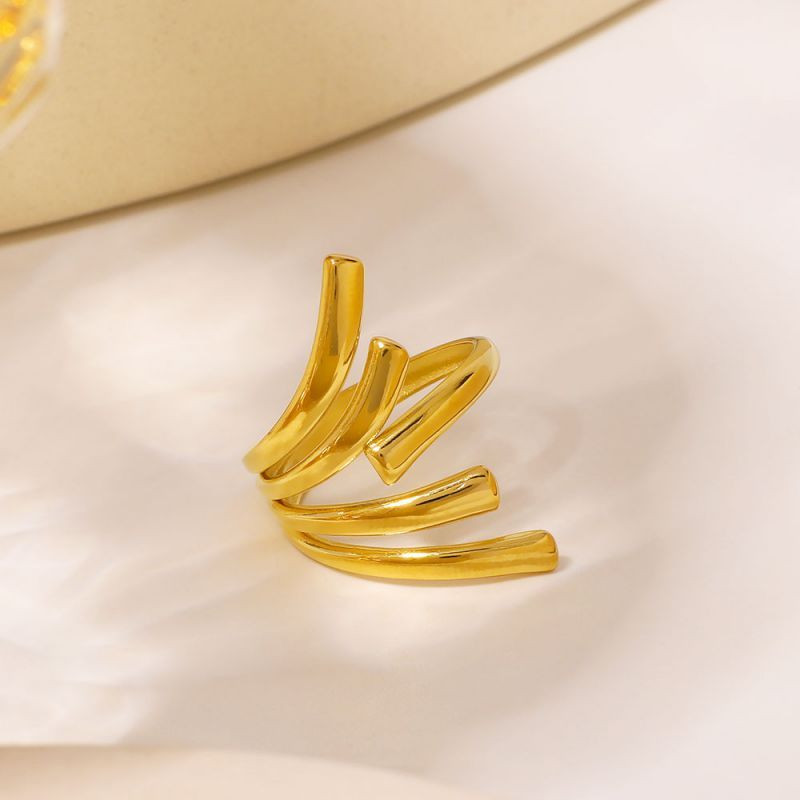 Разомкнутое кольцо с декоративным элементом из четырех линий CJM30189