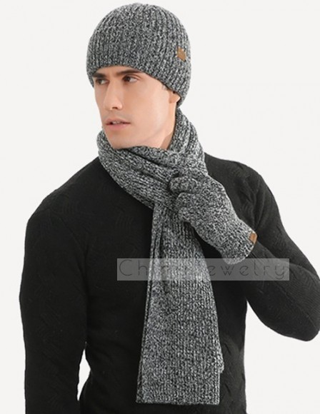 Комплект (шапка и шарф) Q05638