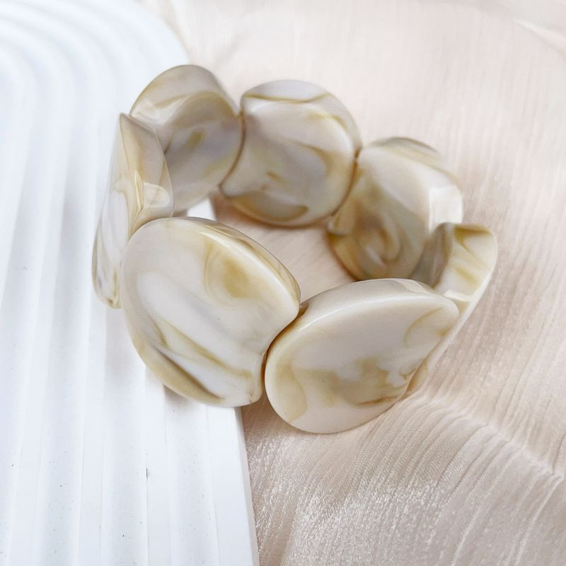 Жесткий браслет CJR57057