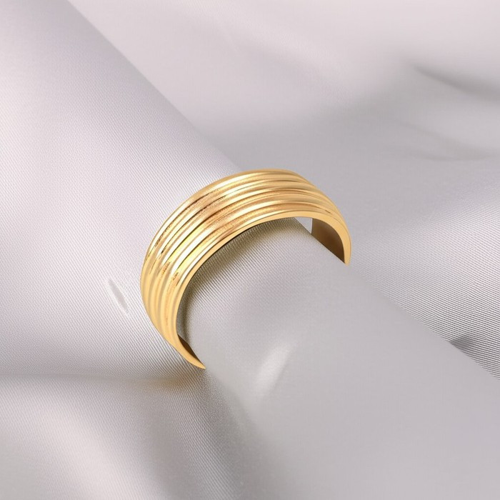 Классическое кольцо с тройной рифленой поверхностью J10322CJJ Классическое кольцо с тройной рифленой поверхностью J10322CJJ