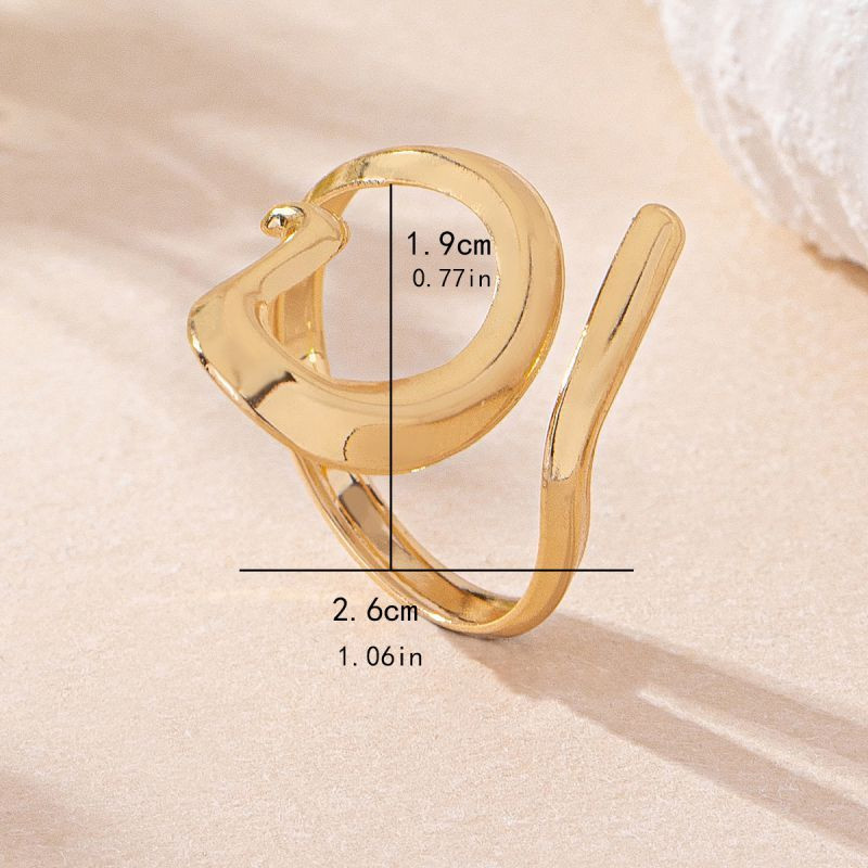 Кольцо в форме изогнутой змеи CJM14365