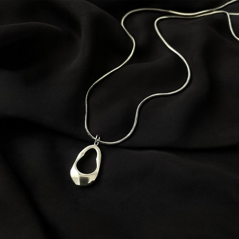 Цепочка с кулоном титановая сталь 1J12396CJJ