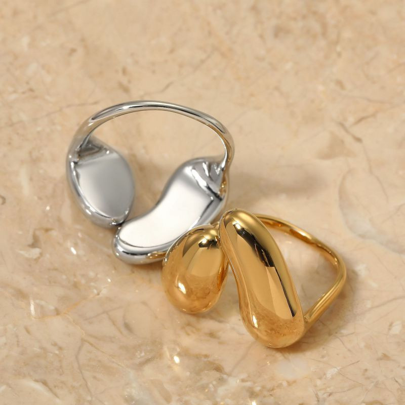 Разомкнутое кольцо в виде абстрактной петли CJQ00646