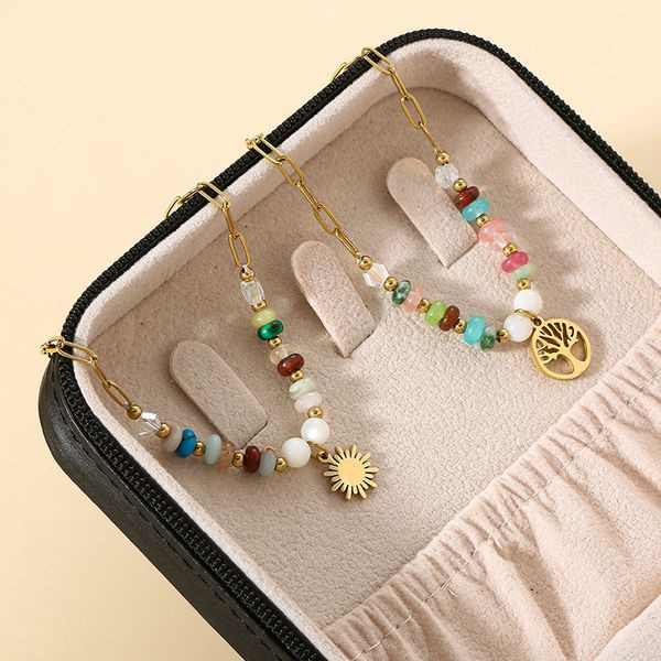 Браслет из разноцветных камней с подвеской-солнцем CJL47013