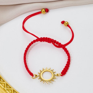 Браслет плетеная нить с золотистым ажурным солнцем CJQ65913