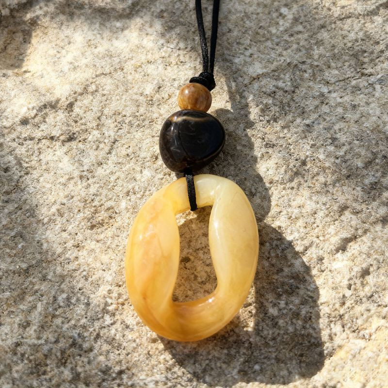 Длинная цепочка на шнурке с объемным кольцом из акрила CJT07252 Длинная цепочка на шнурке с объемным кольцом из акрила CJT07252