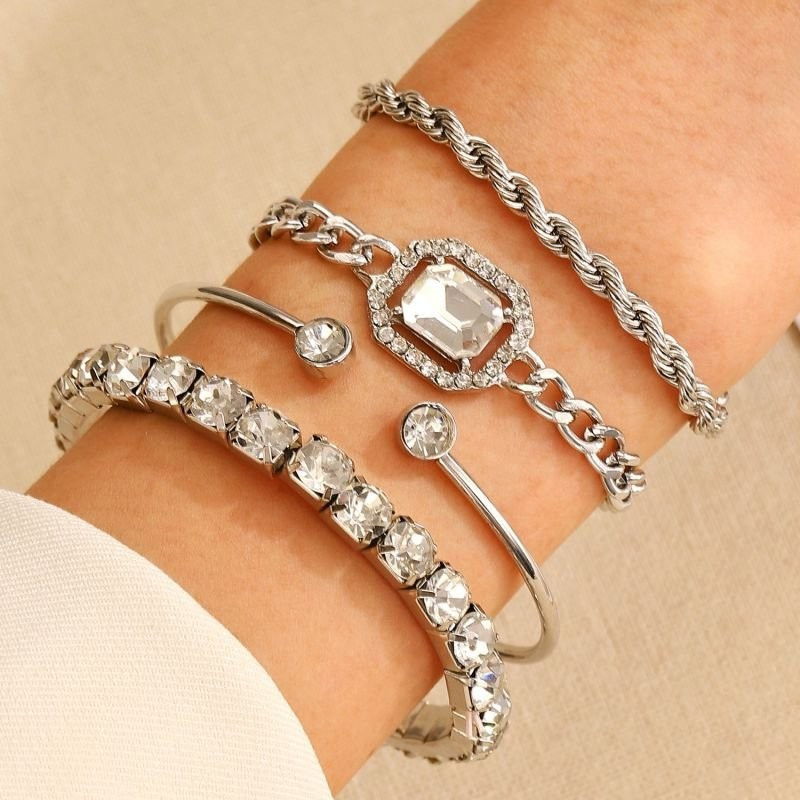 Комплект браслетов из массивных цепей и каркаса CJC15227 Комплект браслетов из массивных цепей и каркаса CJC15227