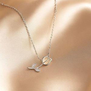 Цепочка с кулоном цветок титановая сталь 1J12350CJJ Цепочка с кулоном цветок титановая сталь 1J12350CJJ