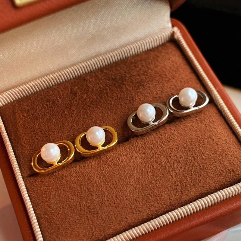 Серьги-гвоздики с жемчужиной в квадратной оправе 1J11985CJJ