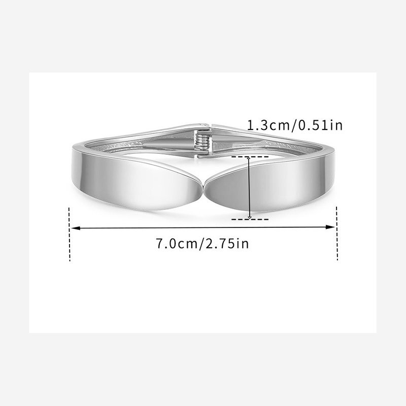 Браслет жесткий разомкнутый в форме капли CJG68095