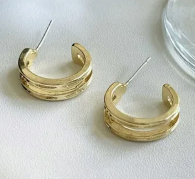 Серьги медь с напылением золотом J10669CJJ Серьги медь с напылением золотом J10669CJJ