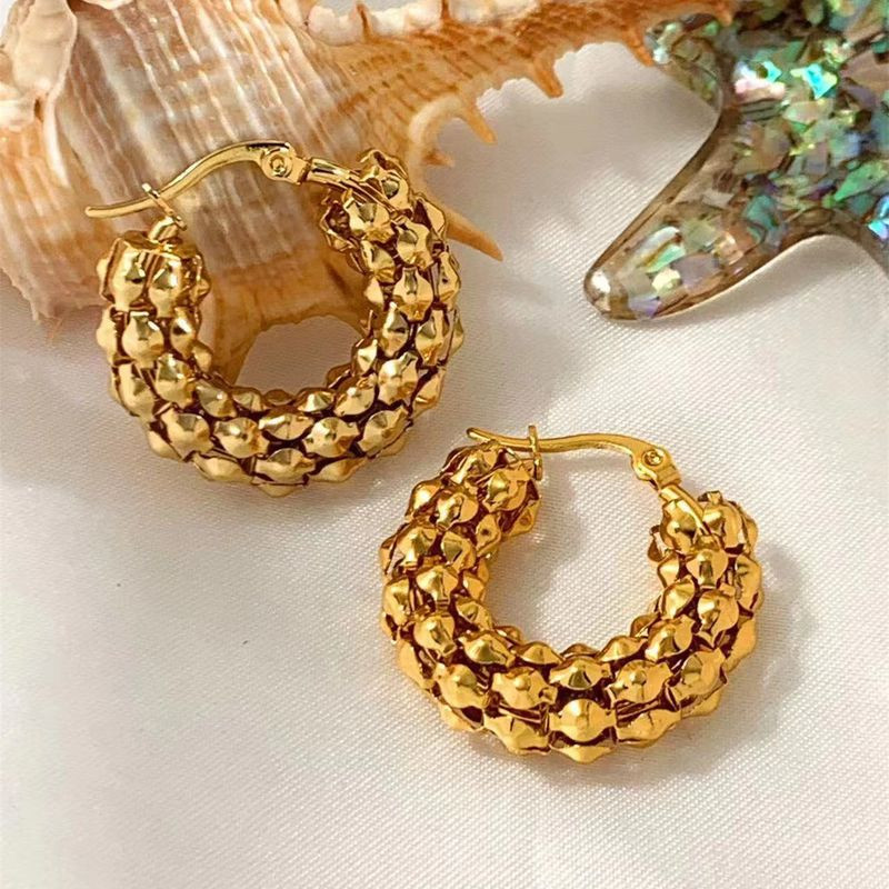 Серьги-кольца конго из фактурных переплетенных стальных шариков J11543CJJ