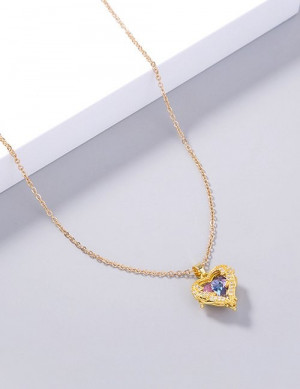 Золотистая Цепочка с романтичным кулоном-сердцем и сияющим кристаллом M10588