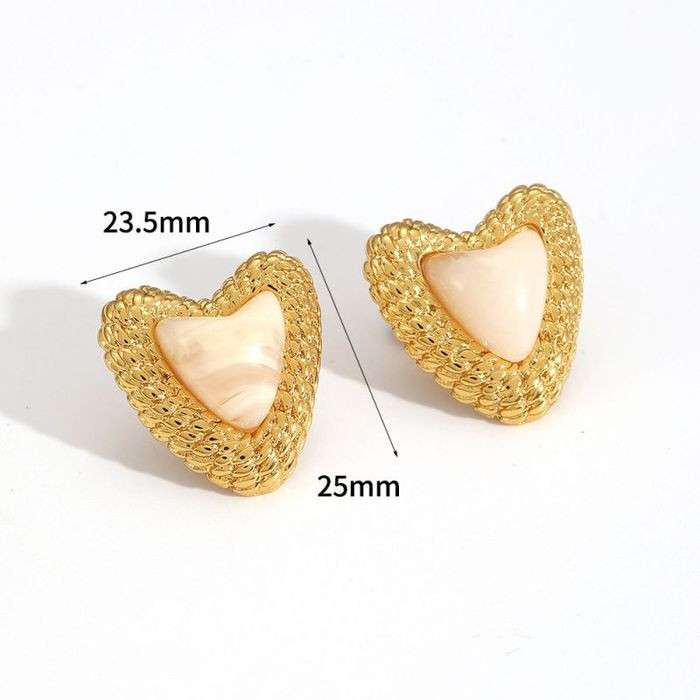 Миниатюрные серьги-пусеты нежные сердца CJM42448