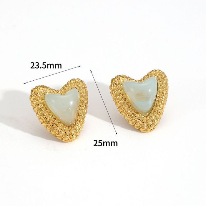 Миниатюрные серьги-пусеты нежные сердца CJM42448