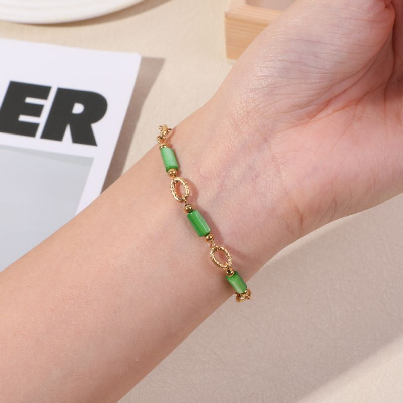 Браслет цепочка с цветными цилиндрами CJN35302