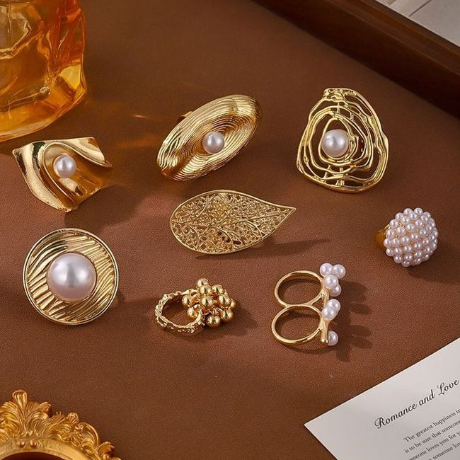 Двойное золотистое кольцо с жемчужными подвесками CJL03495