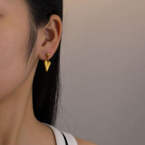 Серьги-пусеты Треугольники объемные в стиле минимализм CJL30522 Серьги-пусеты Треугольники объемные в стиле минимализм CJL30522