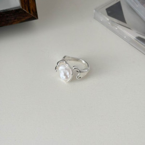 Серебряное кольцо с жемчугом CJZ02090