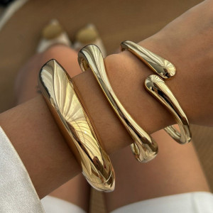 Жесткий браслет CJQ19101 Жесткий браслет CJQ19101