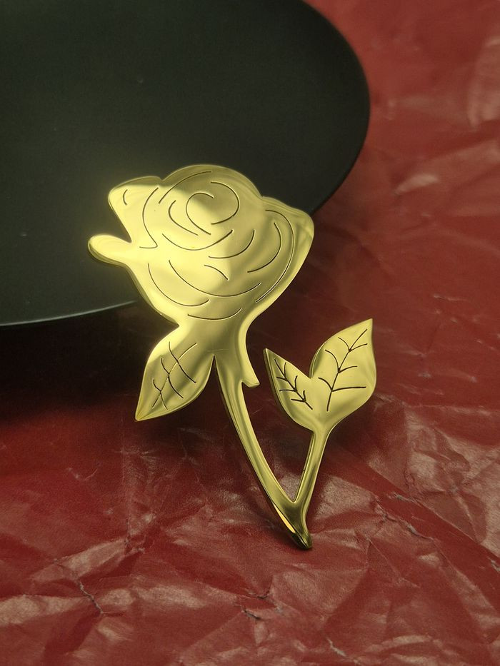 Брошь роза сталь с напылением золотом J11545CJJ Брошь роза сталь с напылением золотом J11545CJJ